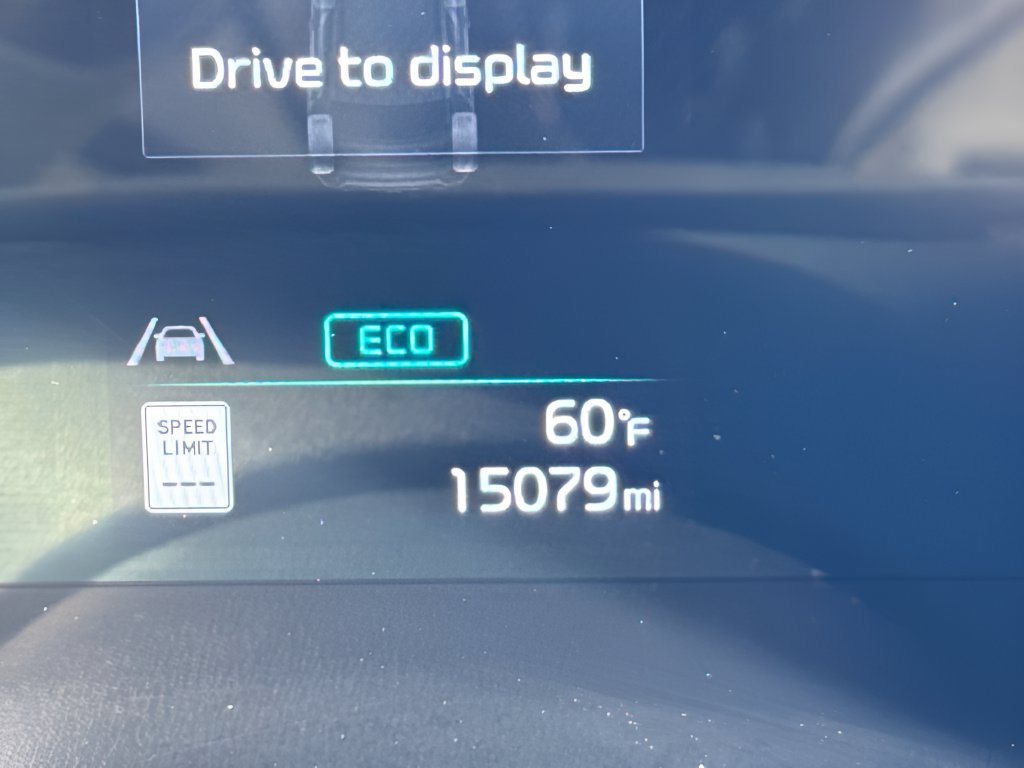 Used 2025 Kia Niro FWD image 32