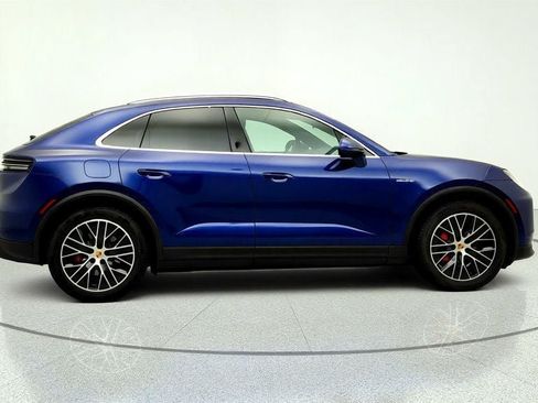 Used 2025 Porsche Macan 4S Electric w/ Premium Package AWD/4WD image 4