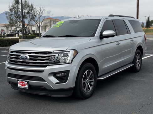 Used 2018 Ford Expedition Max XLT w/ Equipment Group 202A image 7