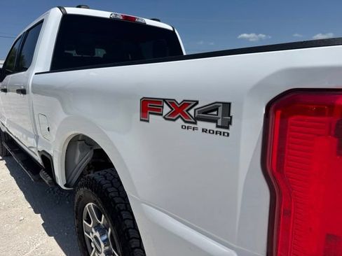Used 2025 Ford F250 XLT w/ FX4 Off-Road Package AWD/4WD image 11