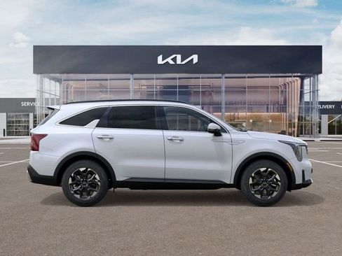 New 2026 Kia Sorento S FWD image 7