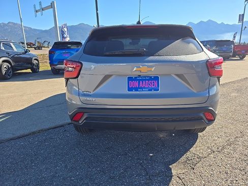 New 2026 Chevrolet Trax LS w/ LS Convenience Package image 6