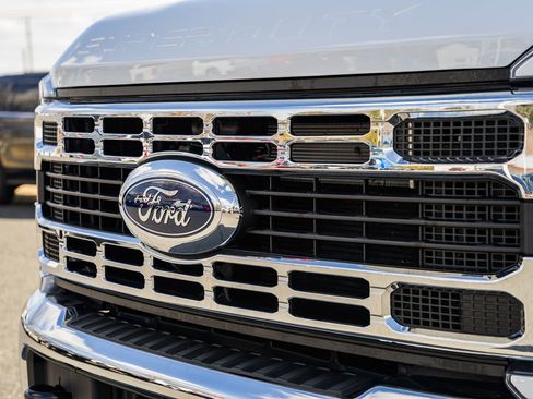 Used 2024 Ford F250 XL w/ Snow Plow Prep Package image 10