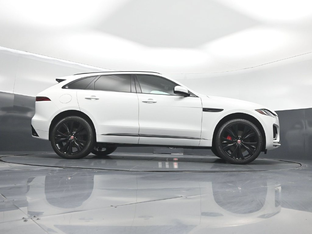 Used 2023 Jaguar F-PACE R-Dynamic S AWD/4WD image 43