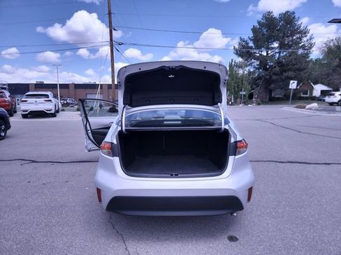 Used 2023 Toyota Corolla LE w/ LE Convenience Package FWD image 23