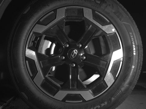 Used 2025 Hyundai Santa Fe SEL FWD image 15