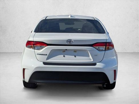 Used 2023 Toyota Corolla LE image 7