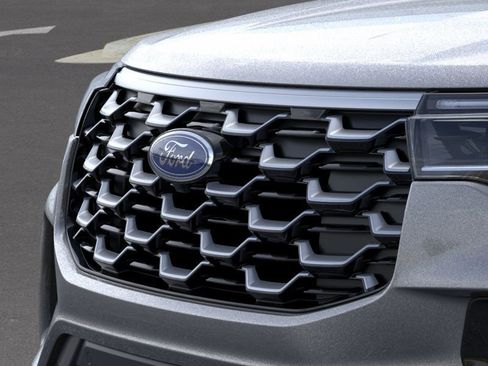 New 2026 Ford Explorer Platinum image 17