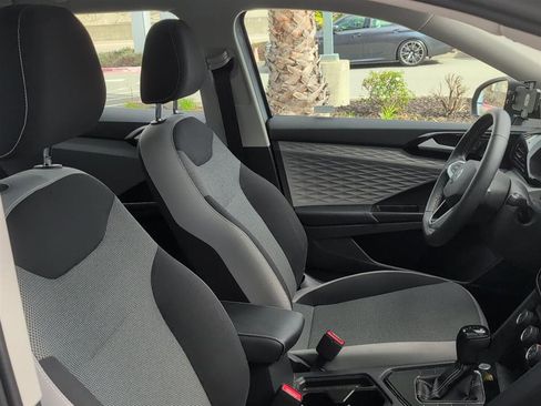 Used 2023 Volkswagen Taos S image 14