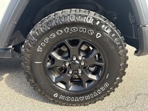 Used 2023 Jeep Wrangler Sport AWD/4WD image 46