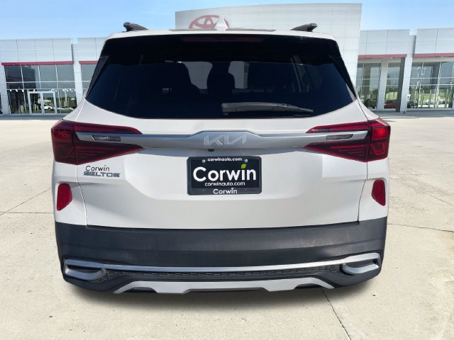 Used 2023 Kia Seltos SX w/ SX Sunroof Package AWD/4WD image 4