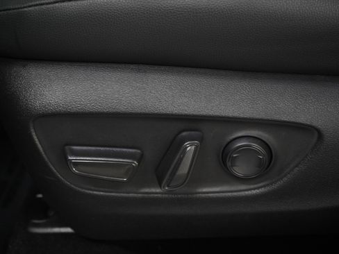 Used 2025 Toyota Grand Highlander AWD Hybrid image 26