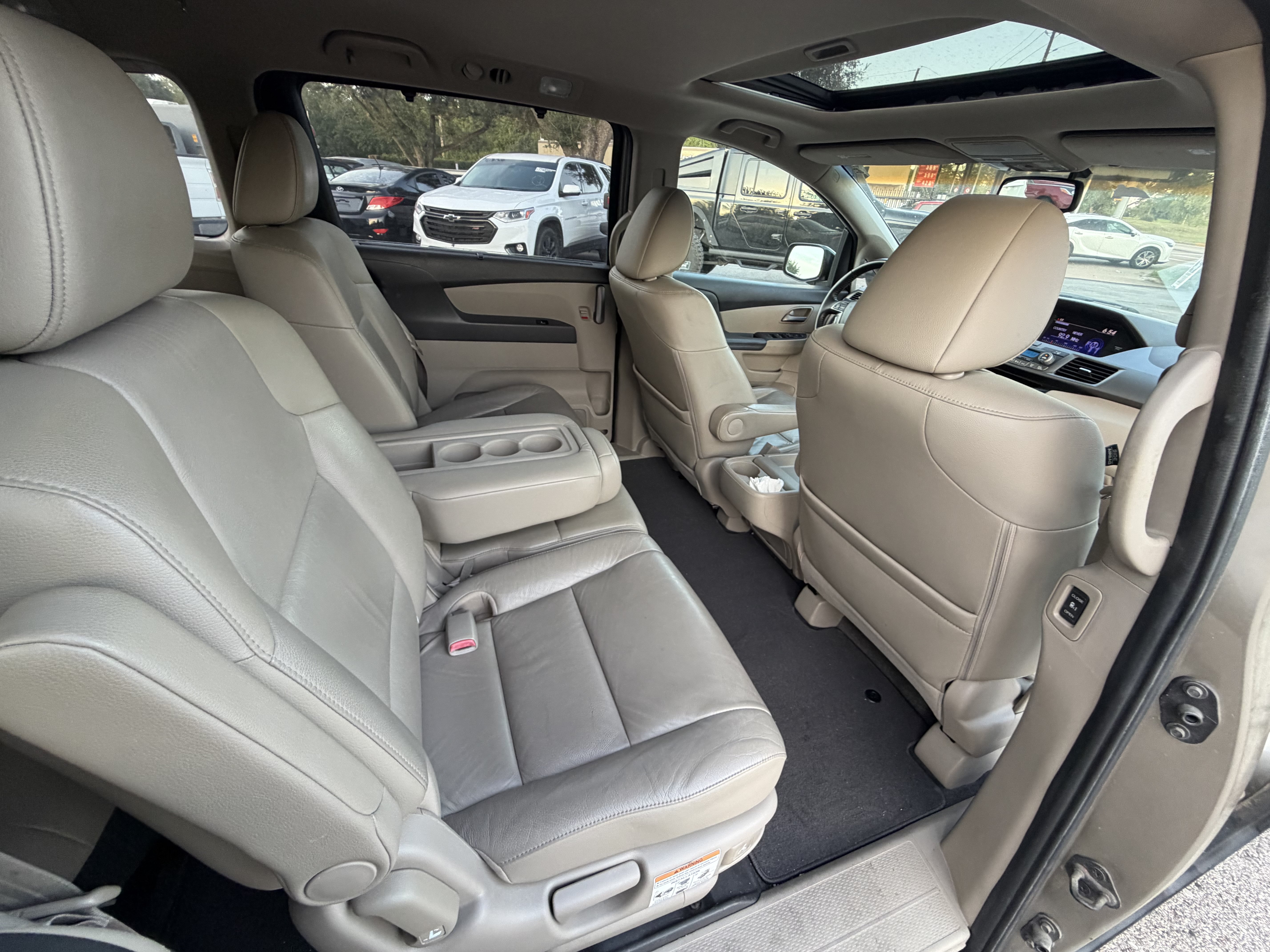 Used 2011 Honda Odyssey EX-L image 30