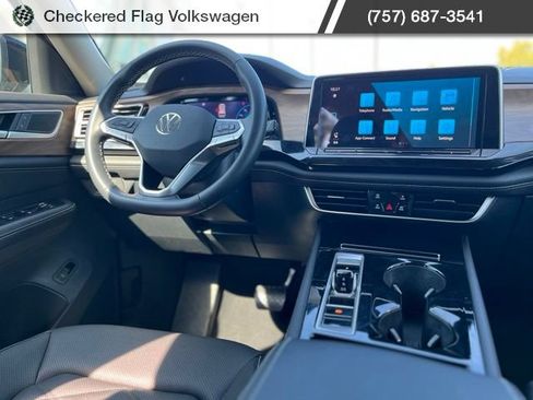 Used 2026 Volkswagen Atlas SE AWD/4WD image 30
