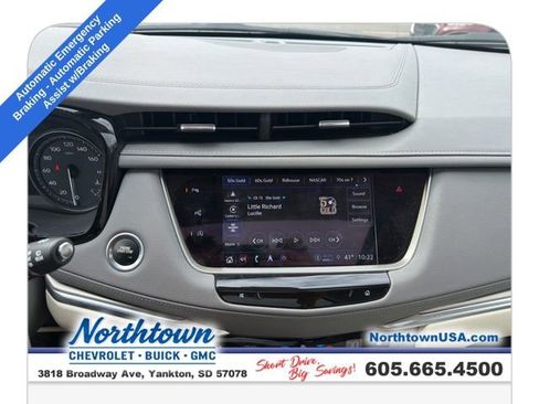 Used 2023 Cadillac XT5 Premium Luxury w/ Technology Package AWD/4WD image 16