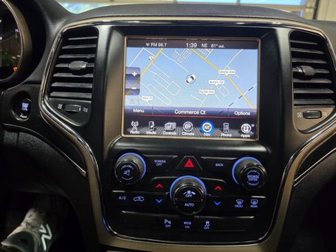 Used 2015 Jeep Grand Cherokee Limited AWD/4WD image 36