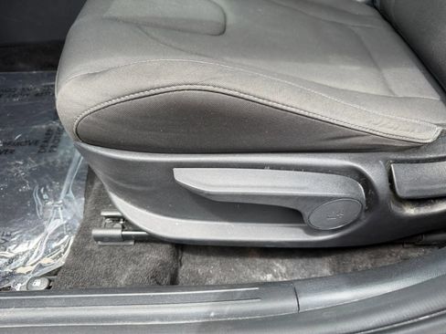 Used 2022 Hyundai Elantra SEL FWD image 18