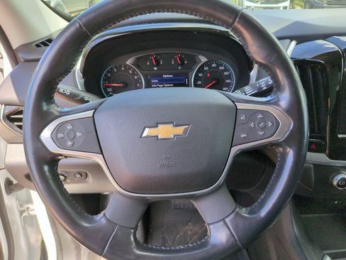 Used 2020 Chevrolet Traverse LT FWD image 28