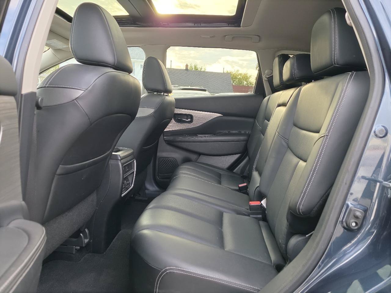 Used 2017 Nissan Murano SL w/ SL Technology Package AWD/4WD image 16