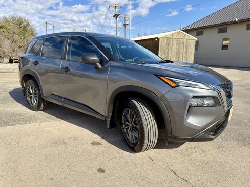 Used 2021 Nissan Rogue S image 8