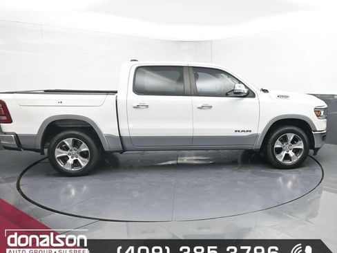 Used 2019 RAM 1500 Laramie AWD/4WD image 2