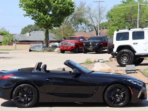 Used 2020 BMW Z4 M40i w/ Executive Package image 6