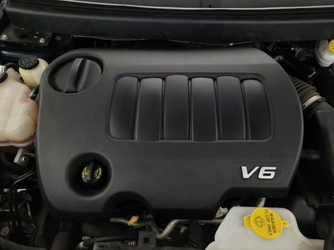 Used 2017 Dodge Journey SXT w/ Comfort/Convenience Group image 30