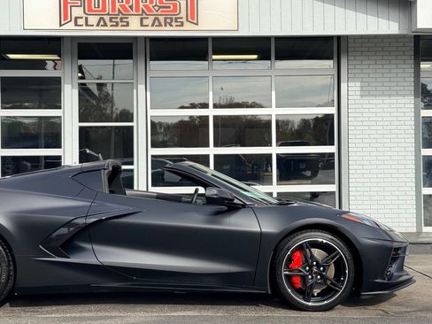Used 2022 Chevrolet Corvette Stingray Premium Cpe w/ Z51 Performance Package image 17