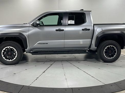 New 2025 Toyota Tacoma TRD Off-Road image 8