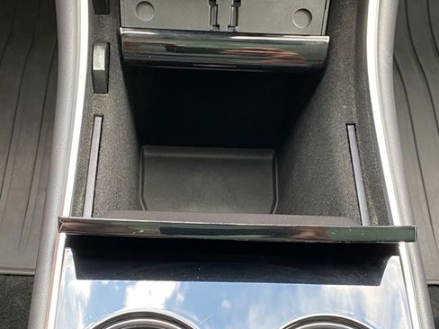 Used 2019 Tesla Model 3 Standard Range RWD image 17