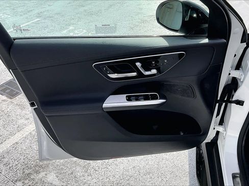 Used 2025 Mercedes-Benz GLC 43 AMG AMG GLC 43 image 22