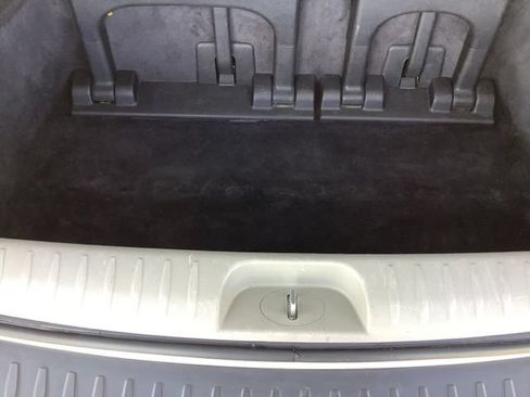 Used 2015 Kia Sedona SX FWD image 11