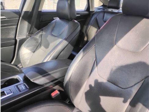 Used 2020 Ford Fusion Titanium FWD image 22