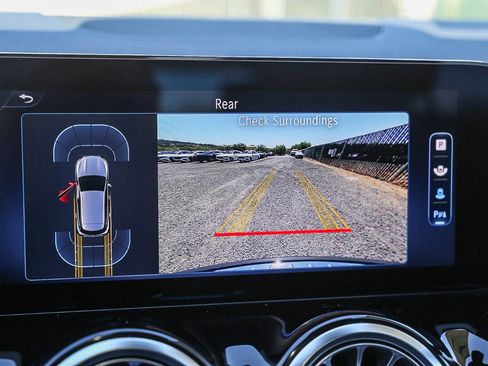 New 2025 Mercedes-Benz GLA 250 4MATIC image 29