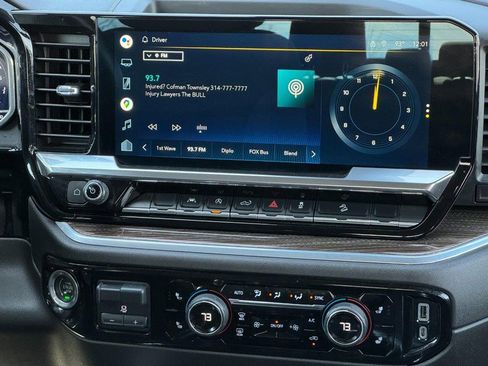 Used 2022 Chevrolet Silverado 1500 RST image 13