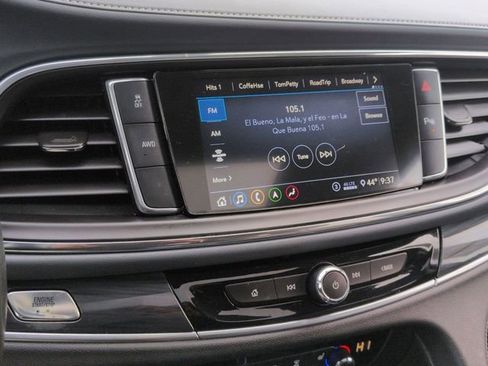 Used 2020 Buick Enclave Essence w/ Sound and Sites Package image 20