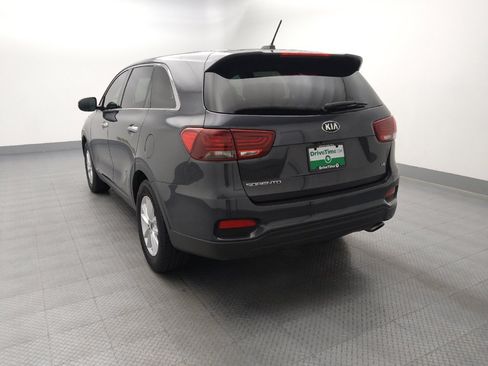 Used 2019 Kia Sorento AWD V6 image 6