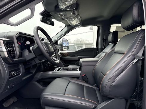 New 2026 Ford F250 Lariat w/ Chrome Package image 10