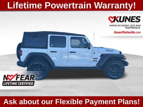 Used 2022 Jeep Wrangler Unlimited Sport AWD/4WD image 11