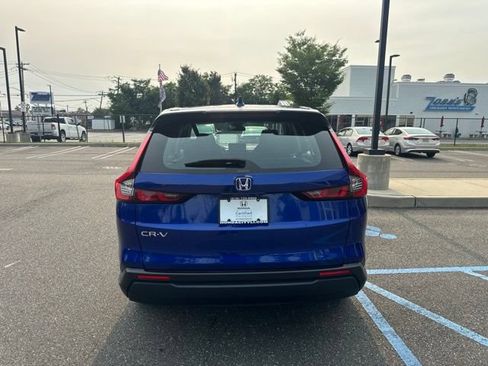 Used 2023 Honda CR-V LX image 7