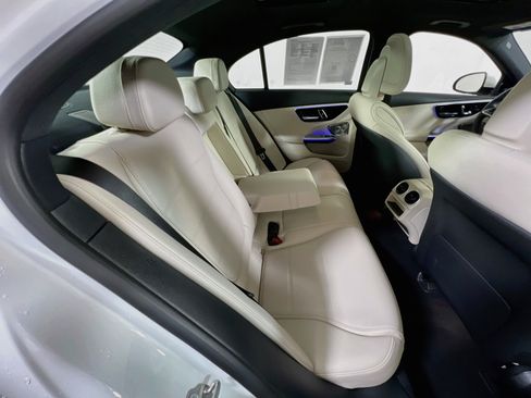 Used 2022 Mercedes-Benz C 300 4MATIC Sedan image 28