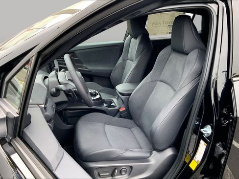 New 2026 Toyota C-HR AWD/4WD image 9