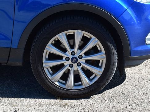 Used 2017 Ford Escape Titanium FWD image 4
