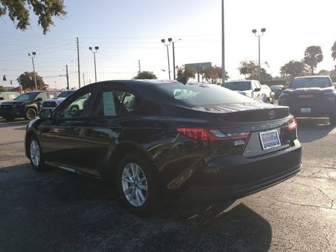 Used 2025 Toyota Camry LE image 6