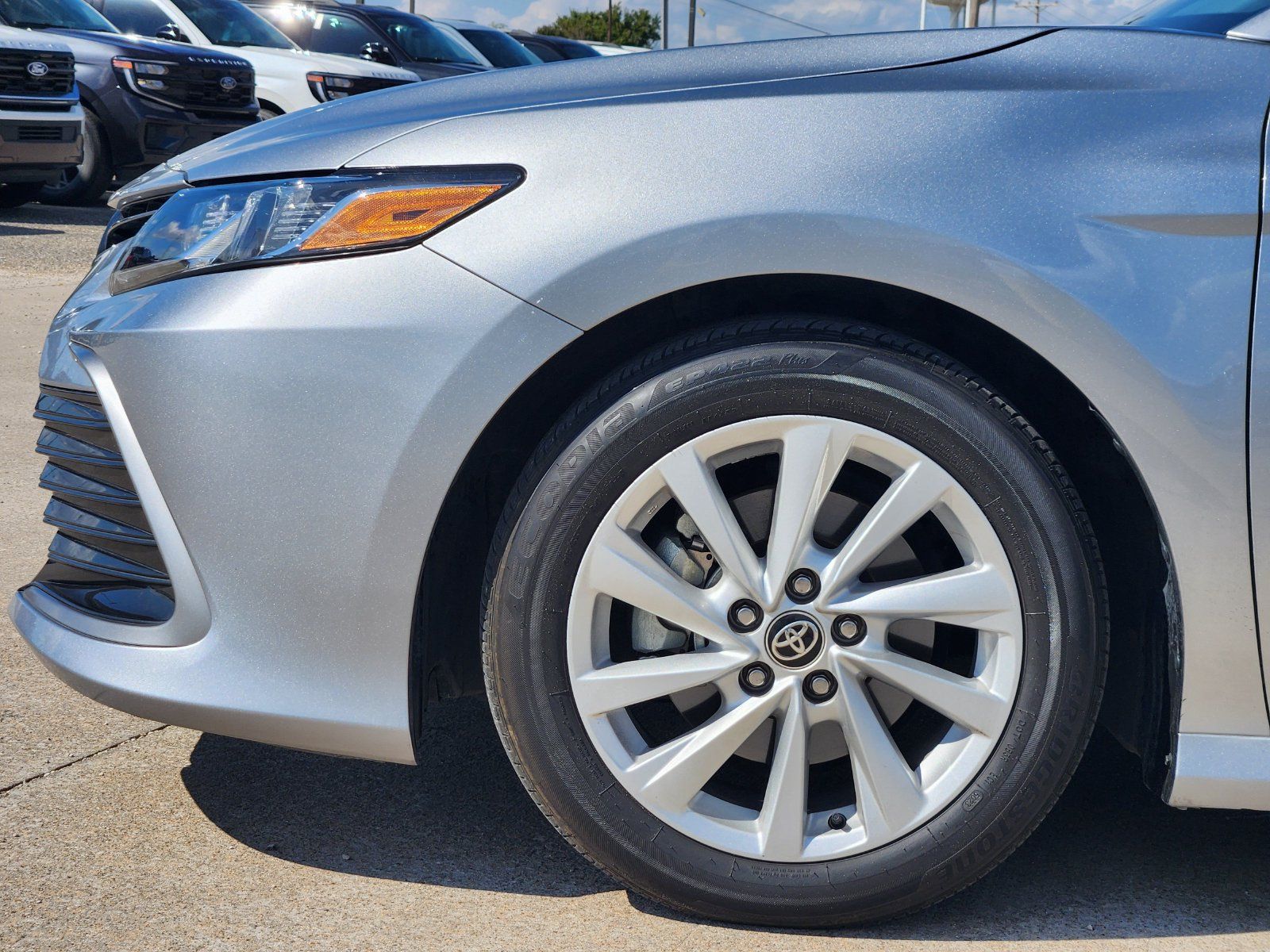 Used 2024 Toyota Camry LE FWD image 9
