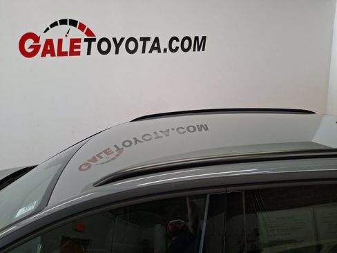 Used 2021 Volkswagen ID.4 Pro RWD image 8