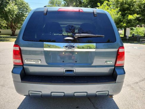 Used 2011 Ford Escape Limited w/ 301A Rapid Spec Order Code FWD image 9