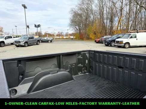 Certified 2025 GMC Sierra 1500 SLT image 7