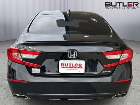 Used 2022 Honda Accord Sport image 4