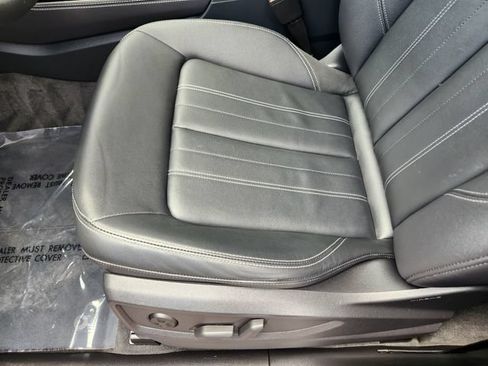 Used 2023 Audi Q5 2.0T Premium Plus w/ Premium Plus Package AWD/4WD image 22